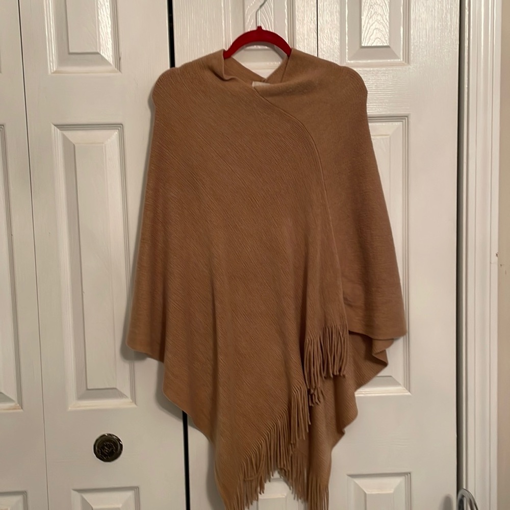 Loft Poncho